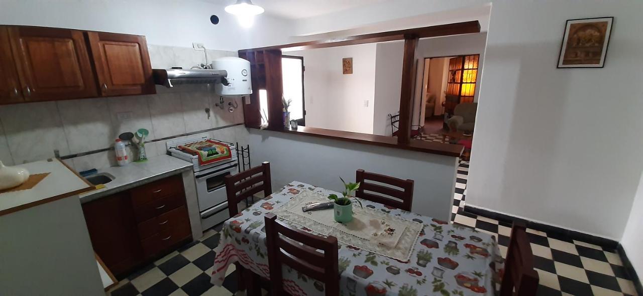 Departamento Centrico Amplio Apartment Salta